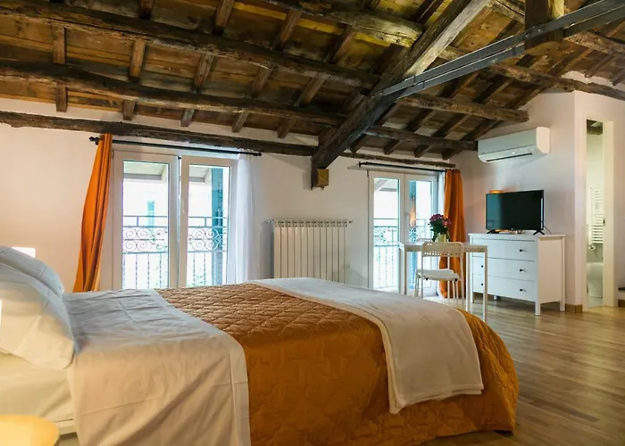 Private Bathroom Quadruple Room